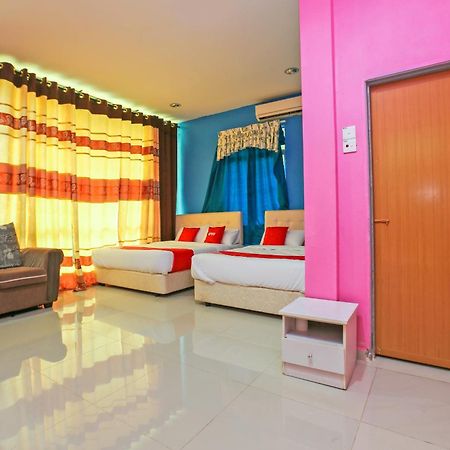 Oyo 89933 Nun Hotel Jeli Экстерьер фото