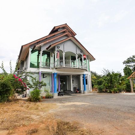 Oyo 89933 Nun Hotel Jeli Экстерьер фото