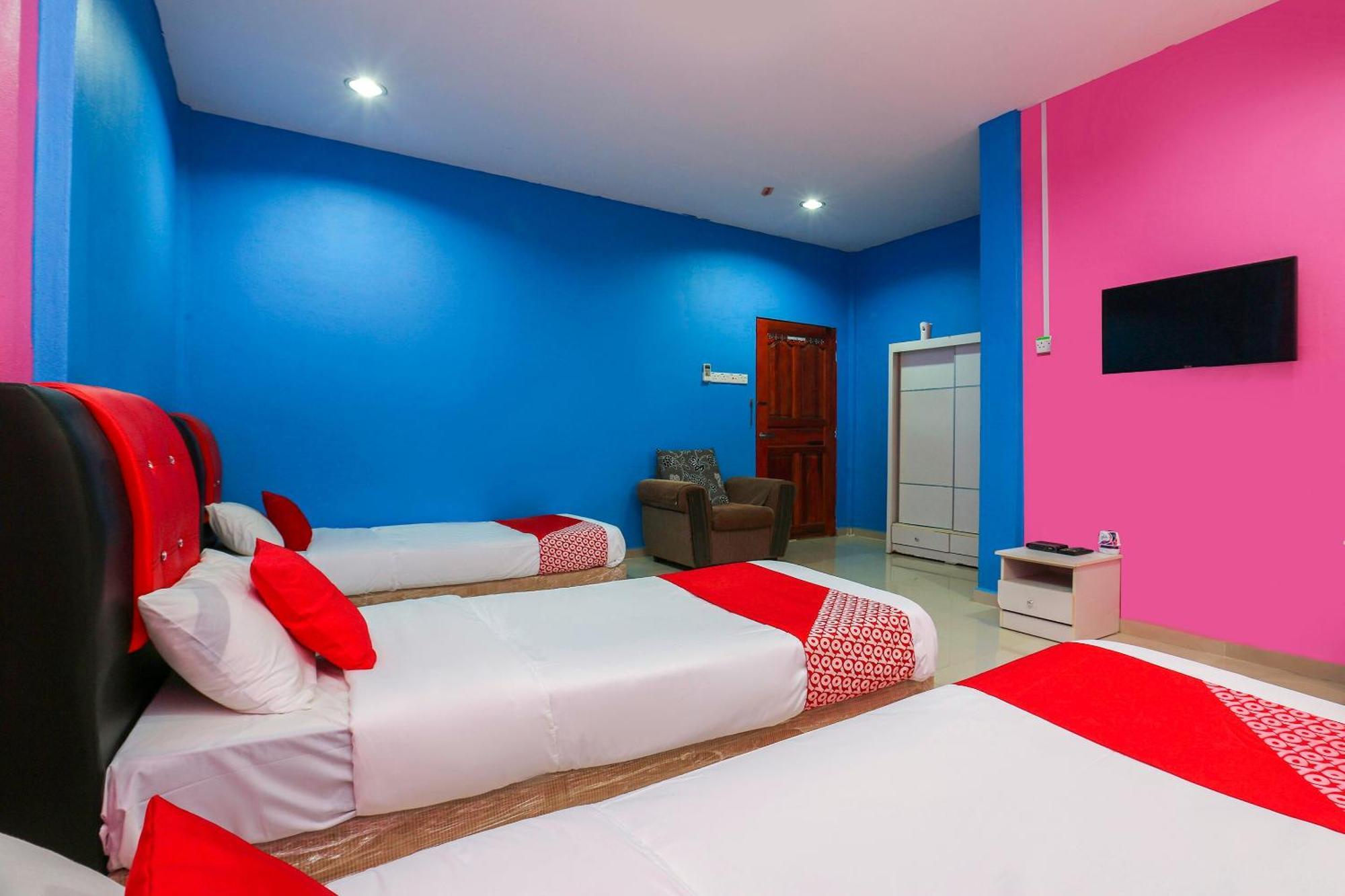 Oyo 89933 Nun Hotel Jeli Экстерьер фото
