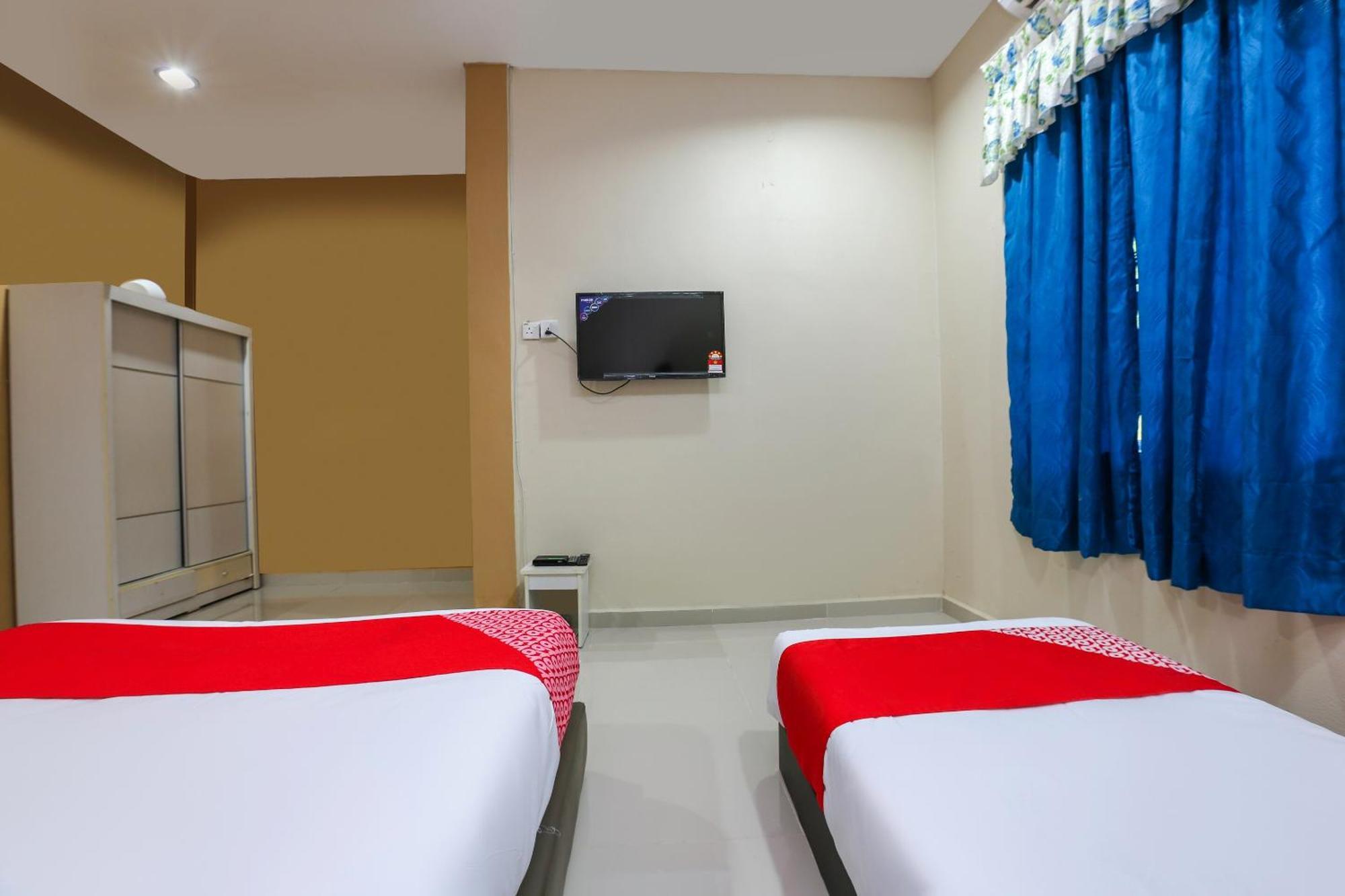 Oyo 89933 Nun Hotel Jeli Экстерьер фото