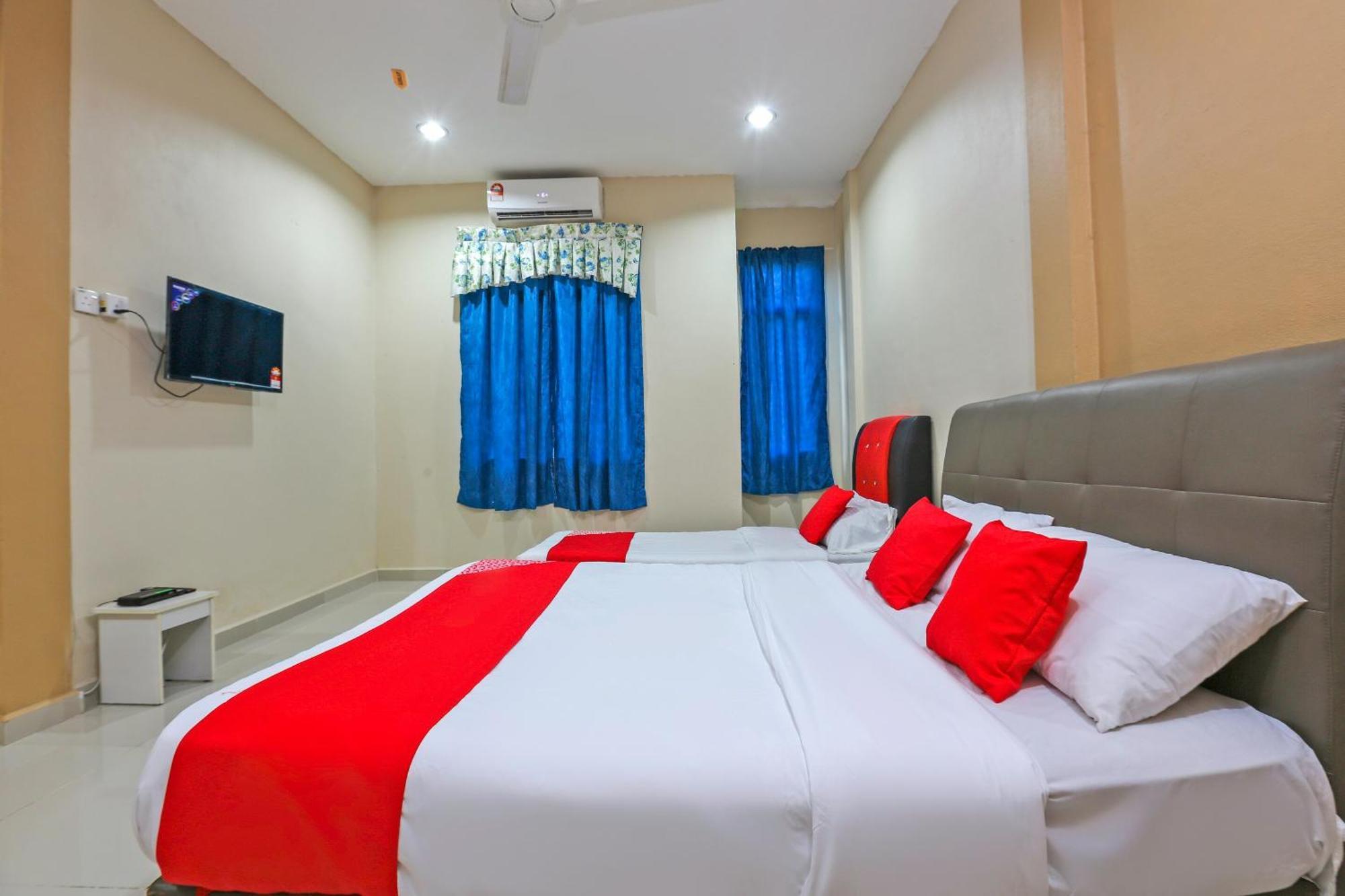 Oyo 89933 Nun Hotel Jeli Экстерьер фото