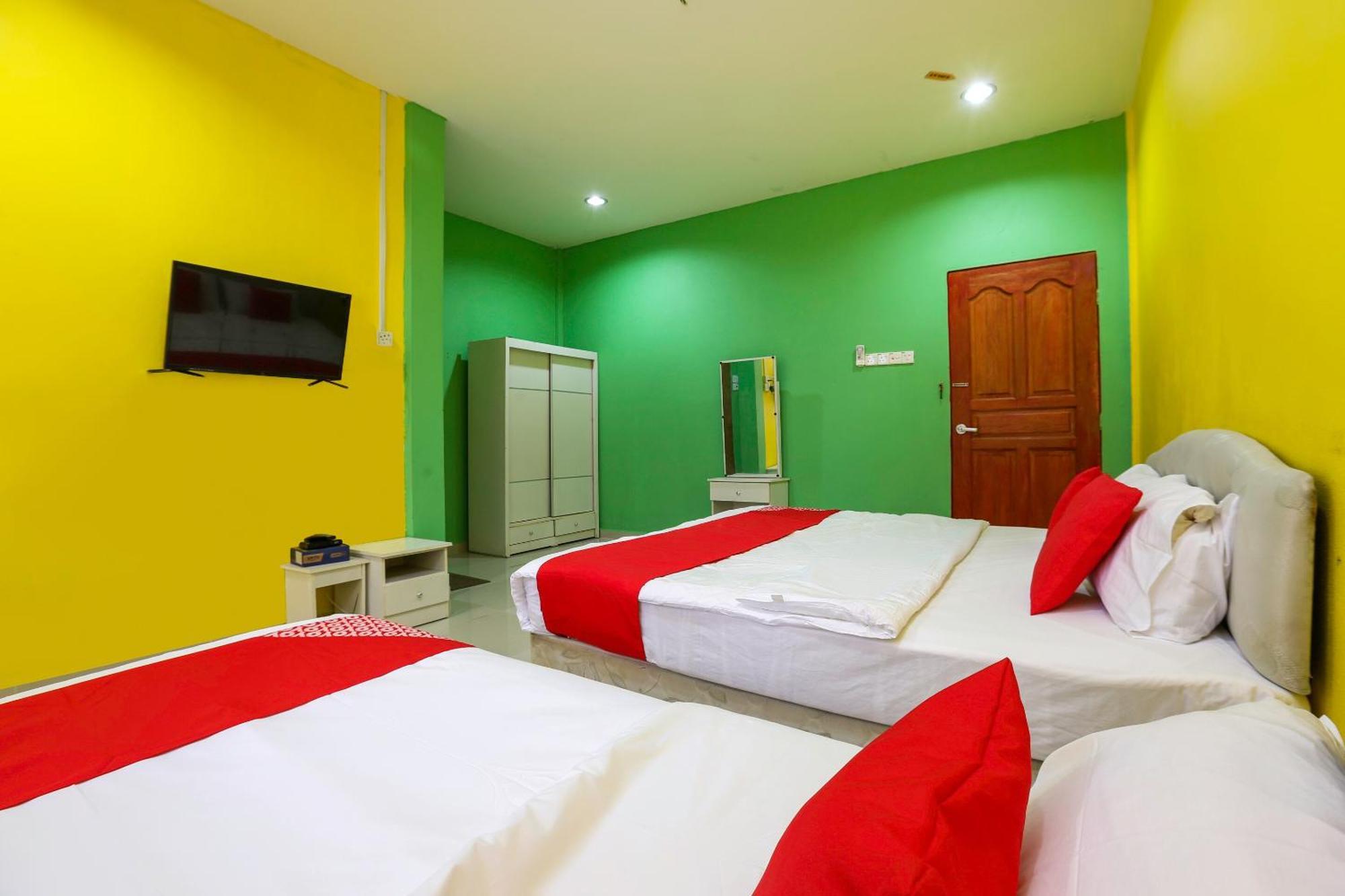 Oyo 89933 Nun Hotel Jeli Экстерьер фото