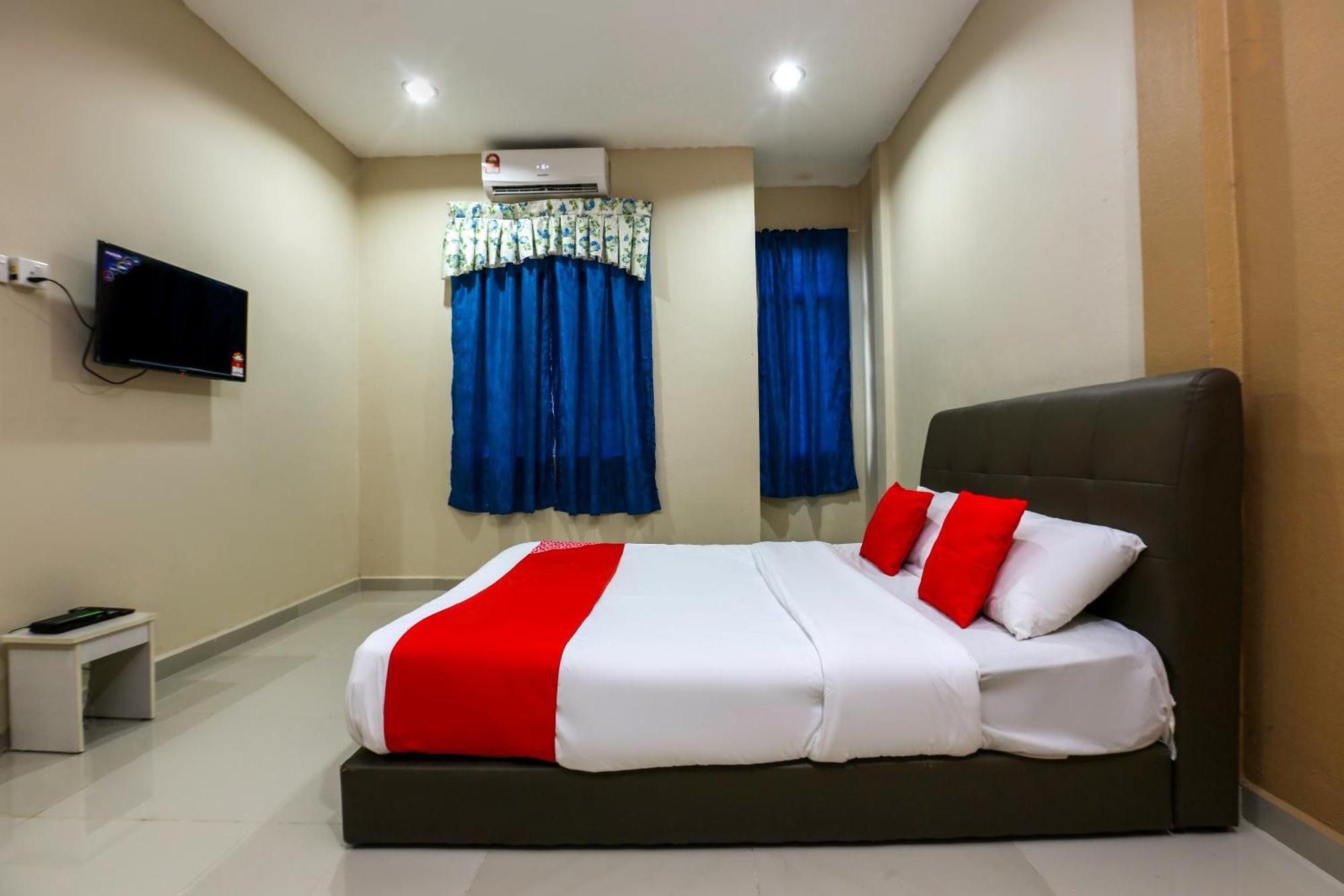Oyo 89933 Nun Hotel Jeli Экстерьер фото